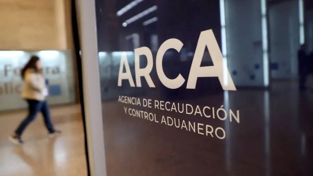 La recaudación de 2025 alcanzó $183,1 billones y cayó 1% en términos reales Recaudación