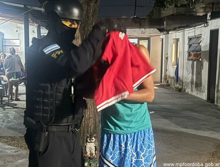 Los allanamientos se realizaron en dos domicilios de barrio Yofre Sud.