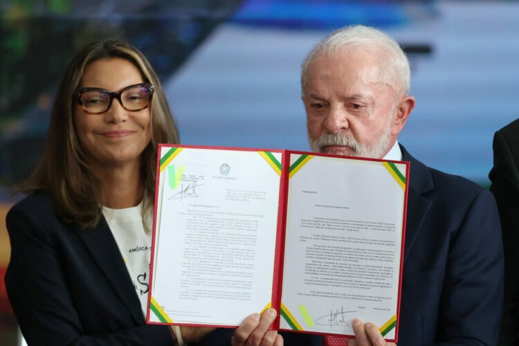 El presidente de Brasil, Luiz Inácio Lula da Silva, y la primera dama, Rosangela "Janja" da Silva.