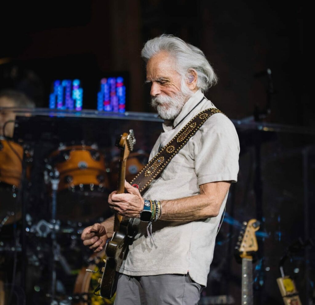 Murió Bob Weir, fundador y guitarrista de la legendaria banda Grateful Dead Murió Bob Weir, fundador y guitarrista de la legendaria banda Grateful Dead