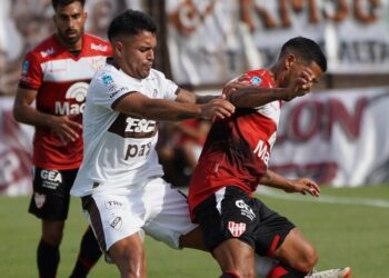 Instituto volvió a tropezar: perdió 2-1 con Platense y sigue sin sumar