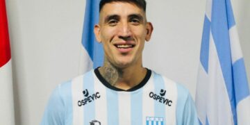 Ricky Centurión firmó con la Academia: Hoy soy un racinguista más Ricky Centurión firmó con la Academia: Hoy soy un racinguista más