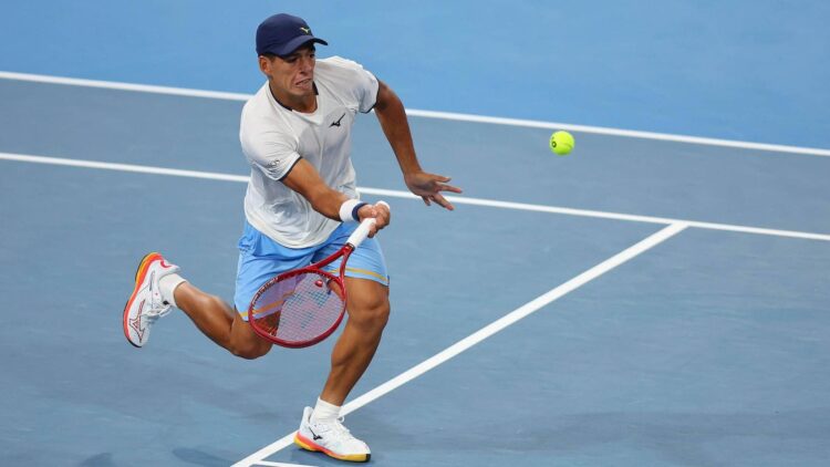El argentino confirmó su buen momento y se metió en los octavos de final del torneo.