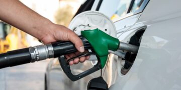 Suben los impuestos a los combustibles y anticipan un aumento de la nafta y el gasoil Combustibles