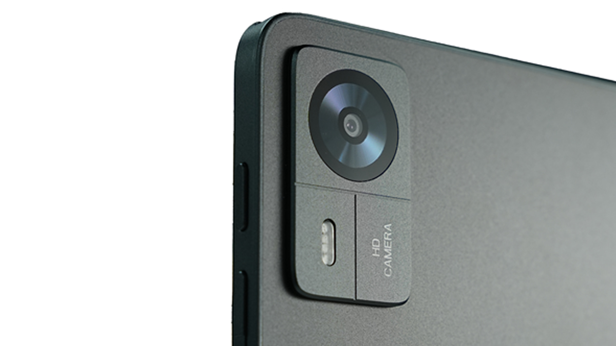 Nueva tablet de marca nacional y precio accesible La cámara trasera incluye flash.