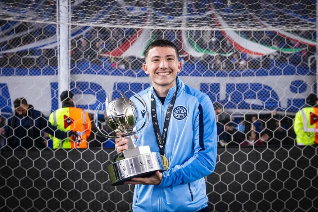 Thiago Fernández se fue libre de Vélez y disparó contra los dirigentes: No están a la altura Thiago Fernández se fue libre de Vélez y disparó contra los dirigentes: No están a la altura