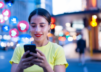 Una empresa muestra cómo se ve tu perfil digital al pedir la visa