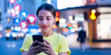 Una empresa muestra cómo se ve tu perfil digital al pedir la visa