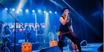 Vivi Pozzebón lleva su ritual de tambores y voz al ciclo La Peñera