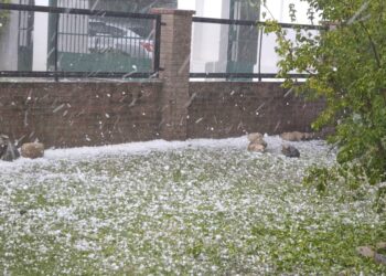Una tormenta con granizo sorprendió a Córdoba en plena ola de calor