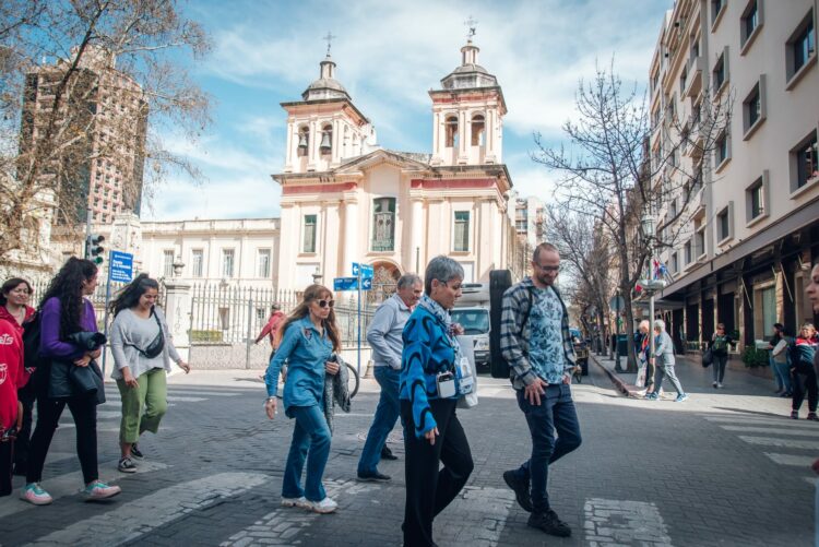 Caminatas y recorridos guiados todos los días de enero Visitas guiadas para conocer más sobre Córdoba.