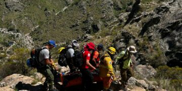 Rescataron a una joven lesionada durante una caminata en las Altas Cumbres Rescataron a una joven lesionada durante una caminata en las Altas Cumbres