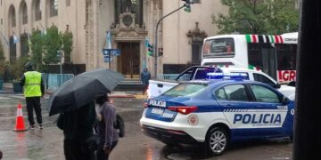 Una mujer murió atropellada por un colectivo en pleno centro