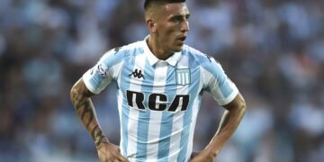 Racing rompió el mercado con el fichaje de Ricardo Centurión