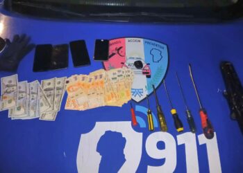 Cuatro detenidos por circular con un inhibidor