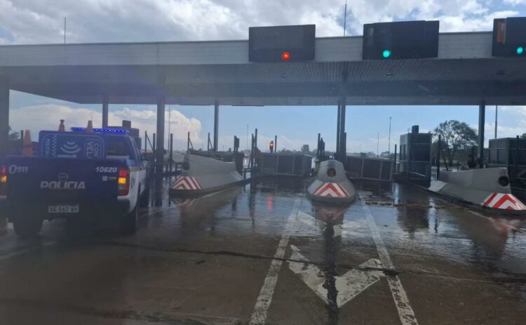 Un trabajador murió y otras dos personas resultaron heridas.