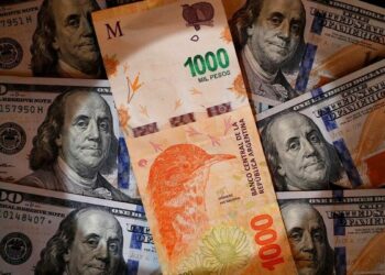 El dolar blue cotiza a $1505 y el oficial a $1485