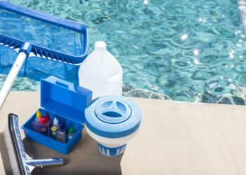 En medio de la ola de calor, la Anmat prohibió un desinfectante para piletas