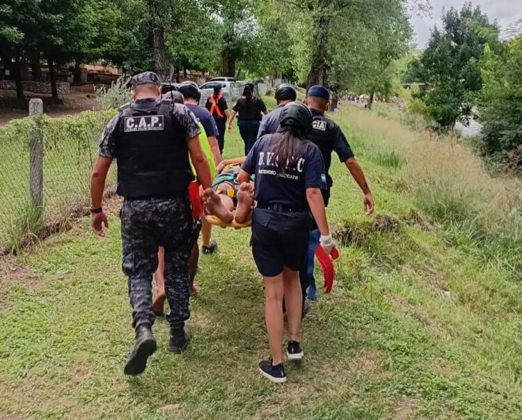 Intervinieron la Policía, Bomberos voluntarios y el servicio de emergencias.