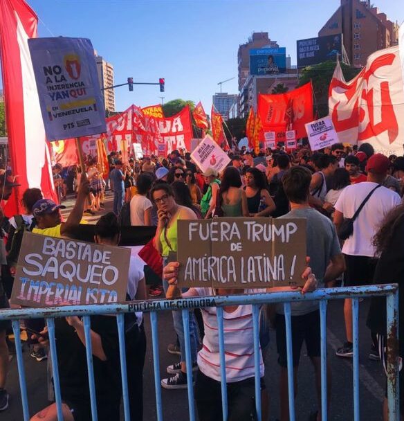 Festejos y protestas en Córdoba tras la captura de Maduro Festejos y protestas en Córdoba tras la captura de Maduro