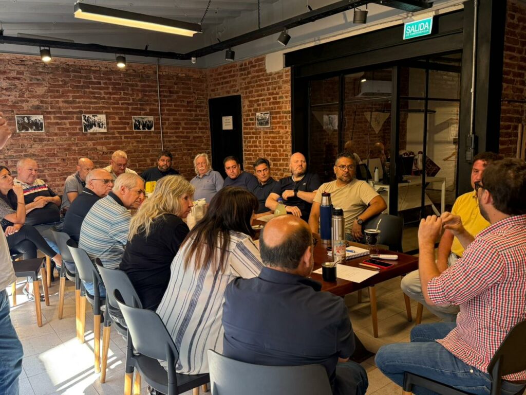 Reunión de los gremios en el Sindicato de Judiciales,