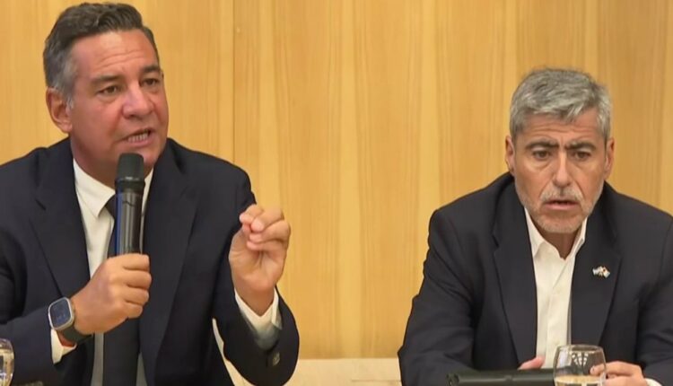 Los ministros Siciliano y Quinteros defendieron el proceso licitatorio.