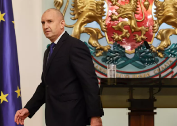 Renunció el presidente Rumen Radev para competir en las legislativas