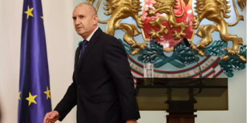 Renunció el presidente Rumen Radev para competir en las legislativas