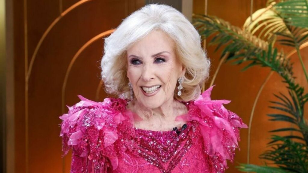Mirtha Legrand cumplió 99 años y los usuarios en redes recordaron sus vivencias Mirtha Legrand cumplió 99 años y los usuarios en redes recordaron sus vivencias