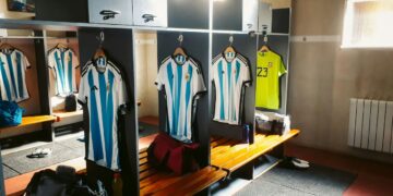 7 mediocampistas que marcaron la historia de la selección argentina