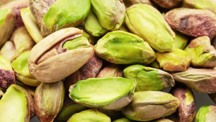 La escasez global y la suba de precios impulsan la demanda del pistacho argentino, que gana terreno en provincias como San Juan y se proyecta como una nueva fuente de exportaciones y divisas para el país.