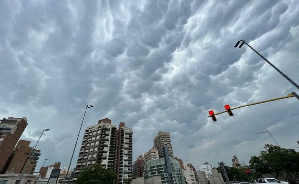 Domingo caluroso en Córdoba con posibles tormentas por la tarde