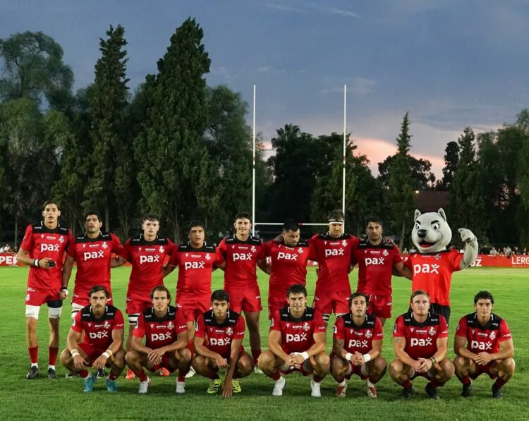 El plantel de Dogos XV que salió en el debut.