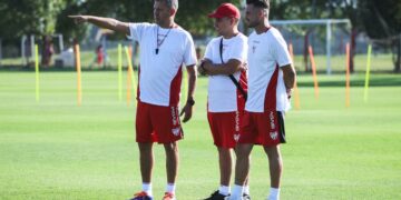 Diego Flores ya puso primera en Instituto: presentación oficial y debut a la vista