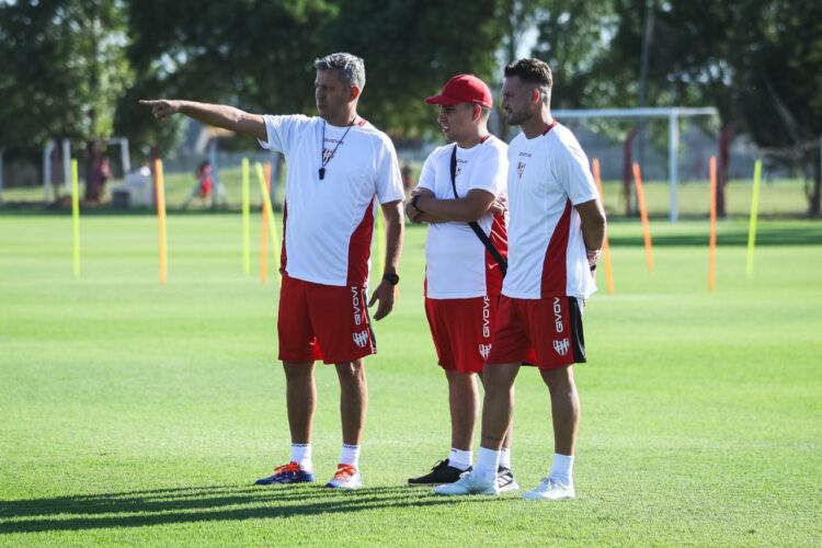 Diego Flores en su primer ensayo en La Agustina.