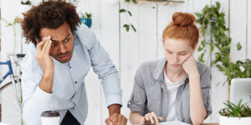 Suscripciones fantasma y compras de madrugada: los 5 errores financieros de la era digital