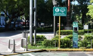 Epec analiza la evolución de la electromovilidad a partir de datos del mercado automotor