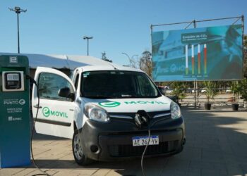 Epec analiza la evolución de la electromovilidad a partir de datos del mercado automotor