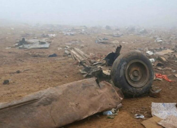 Cayó un helicóptero militar en Perú y 15 personas murieron Entre los pasajeros fallecidos se encuentran adultos y siete niños.