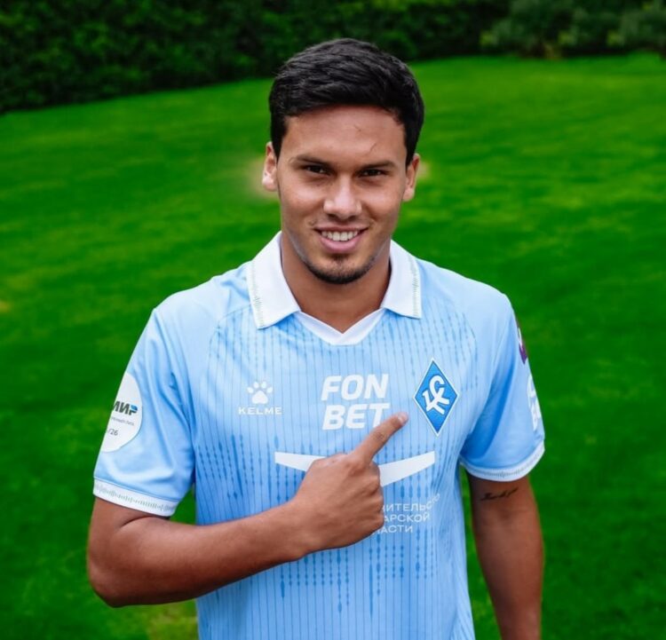 Gonzalo Requena dejó Instituto y fue presentado en el fútbol ruso Gonzalo Requena.