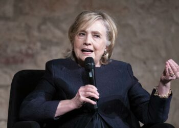 Hillary Clinton testificó sobre Jeffrey Epstein