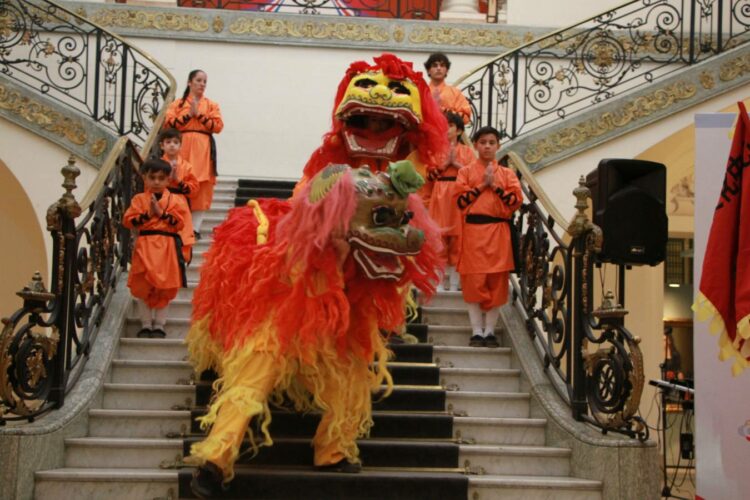Rock y folklore en la fiesta del Año Nuevo Chino