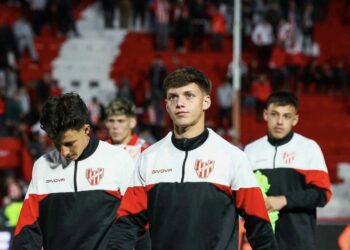 Instituto bajó a Lorenzo Albarracín a la Reserva por falta de acuerdo