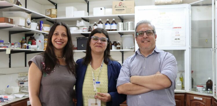 Investigadores de la UNC impulsan proyectos que combinan monitoreo satelital, nanotecnología y economía circular para remediar la contaminación del dique San Roque y transformar las algas en energía.