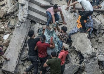 Israel volvió a bombardear Gaza tras acusar a Hamás de violar la tregua