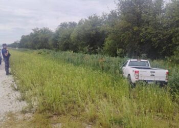 Familia asaltada por ¿poliladrones?