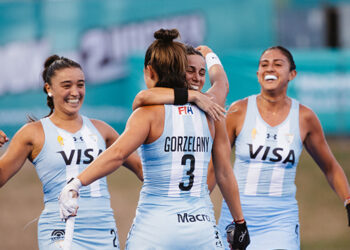 Las Leonas arrancaron el año con una goleada contundente