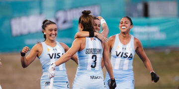 Las Leonas arrancaron el año con una goleada contundente