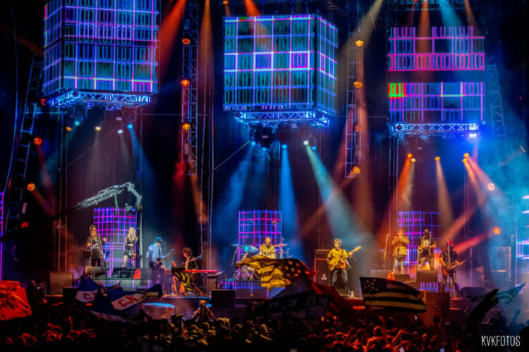 Los Fundamentalistas en Jesús María: cómo conseguir entradas para la “misa” Mediante redes el Indio Solari manifestó: “Muy contentos de anunciar que volvemos a donde siempre nos reciben con los brazos abiertos”.