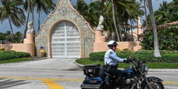 Mataron a un hombre armado que intentó ingresar a la residencia de Trump Mataron a un hombre armado que intentó ingresar a la residencia de Trump